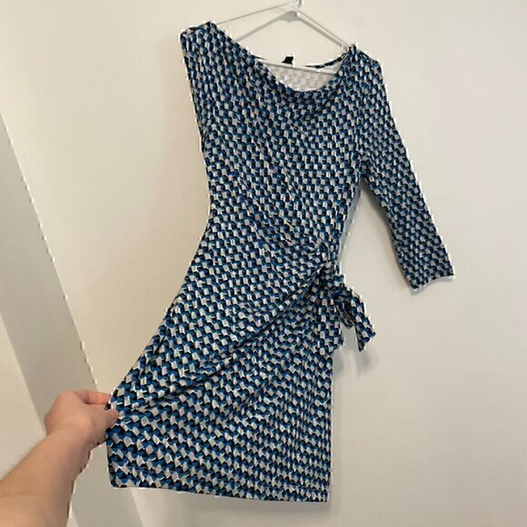 ANN TAYLOR Geo Print Side Tie Jersey Dress Blue Gray 3/4 Sleeve Office S ALTERED - Picture 9 of 13